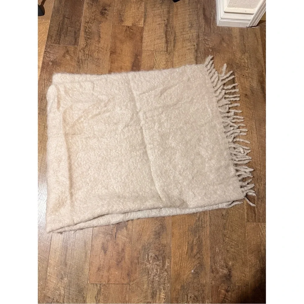 RH Restoration Hardware Luxe Mohair Wool Throw Blanket Cream Ivory Spain 60x66